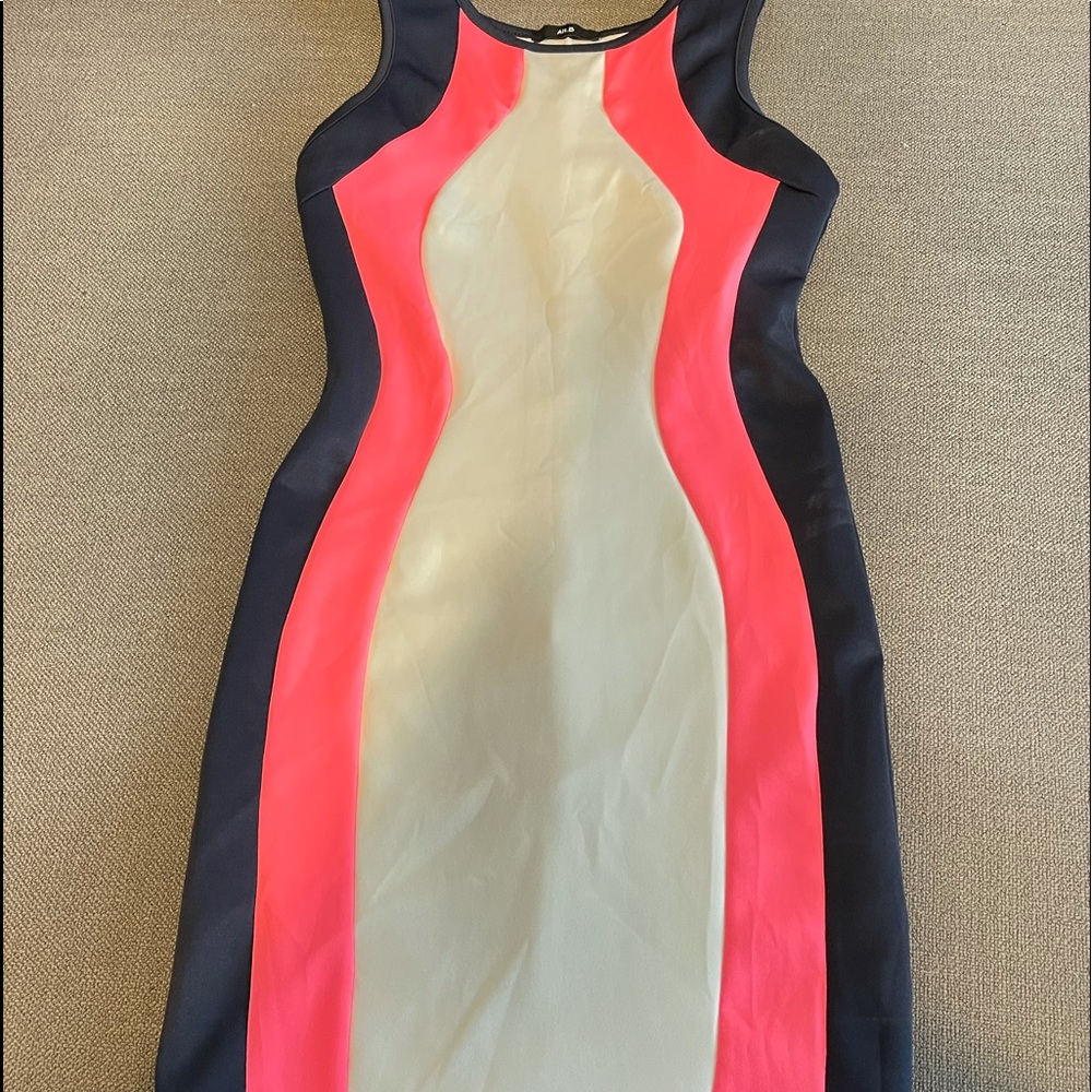 NWT Sexy Sz Small Body Dress